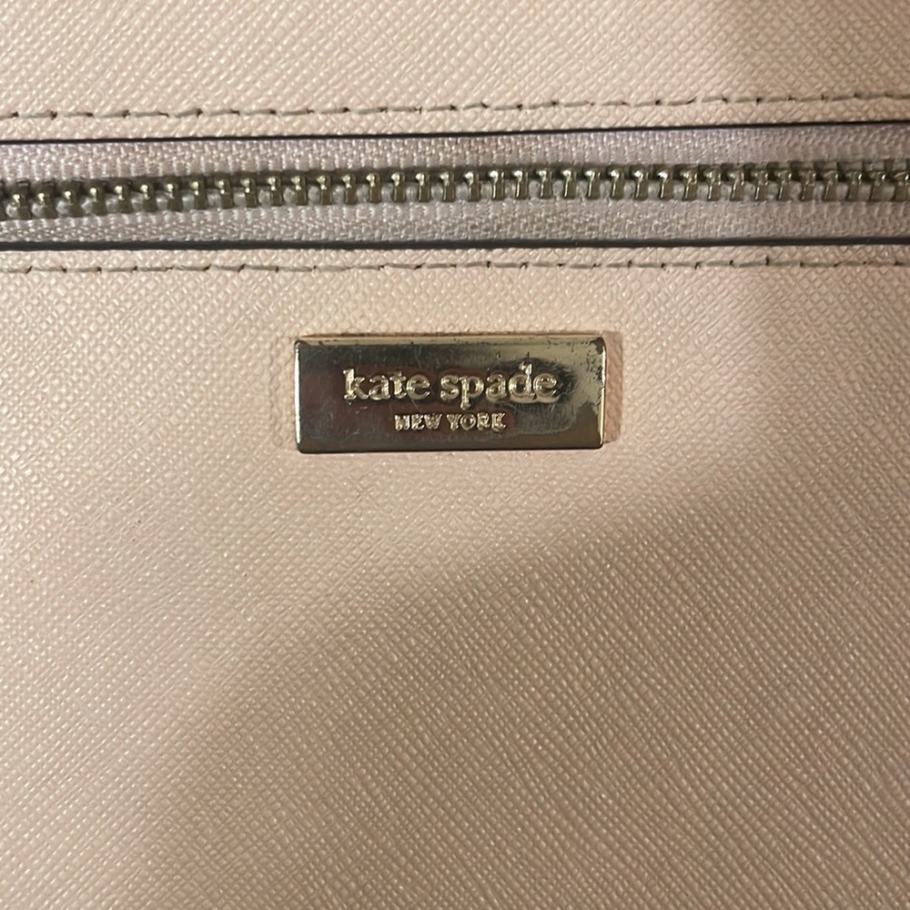 Kate spade wristlet - Picture 2 of 3